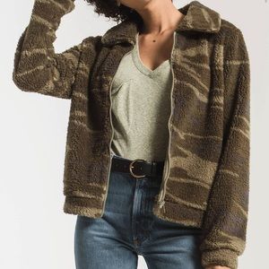 Z Supply camo Sherpa cropped jacket